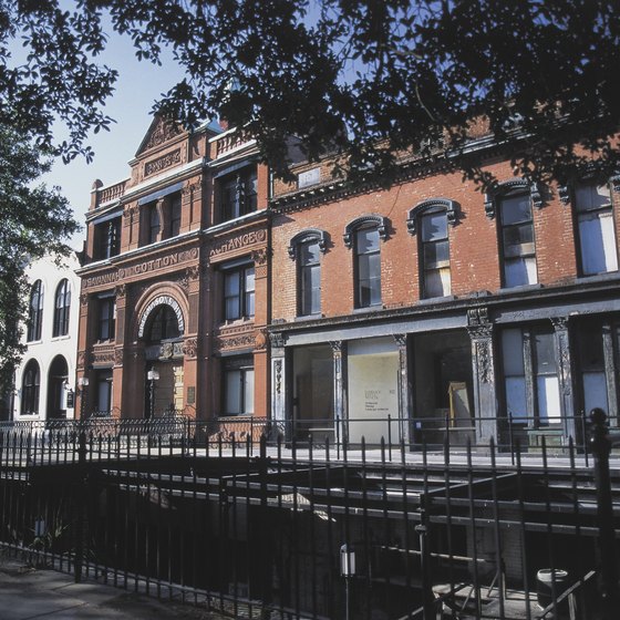 Historic streets of Savannah are a short drive north of Richmond Hill.