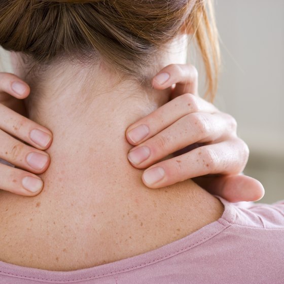 itchy lymph nodes back of neck