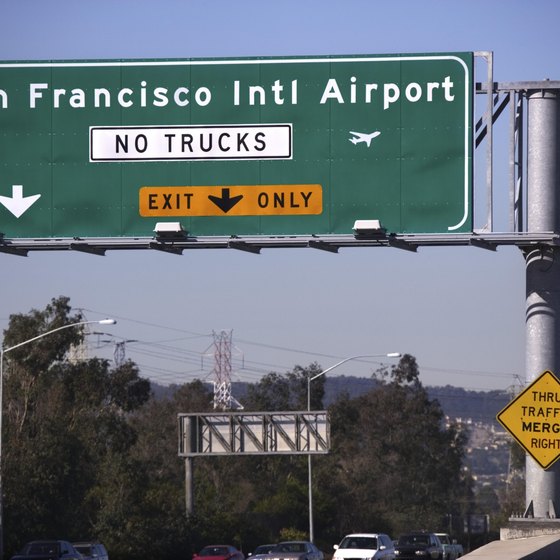 Signs for San Francisco International Airport are clearly marked.