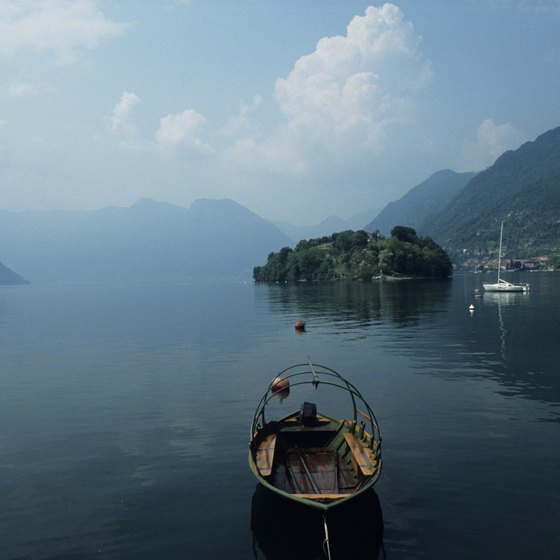 Lake Como combines rugged mountains with expanses of blue water.