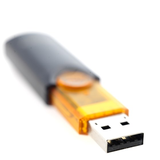 Use Disk Management to access USB content in Windows 8.