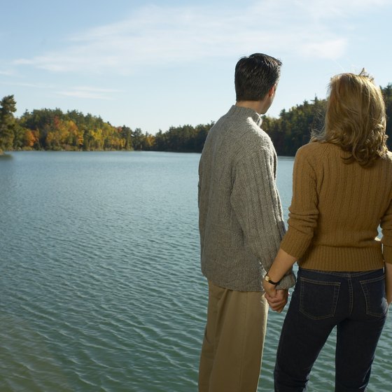 Pennsylvania's many lakes and rivers offer peace and quiet for vacationing couples.