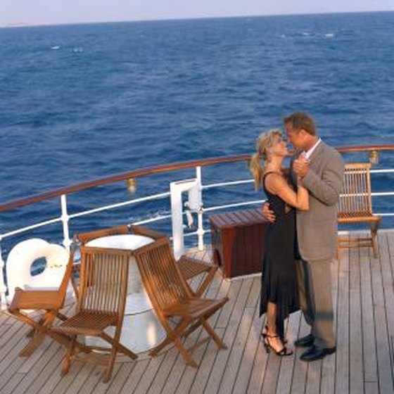 What to Wear on a Cruise in February Getaway USA