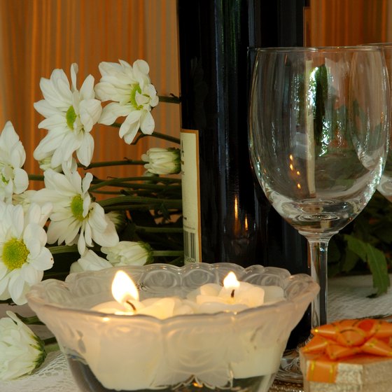 PartyLite consultants demonstrate various products in the consultant kits at parties.