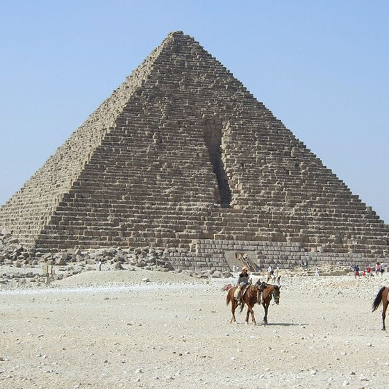 Three Famous Pyramids in Giza