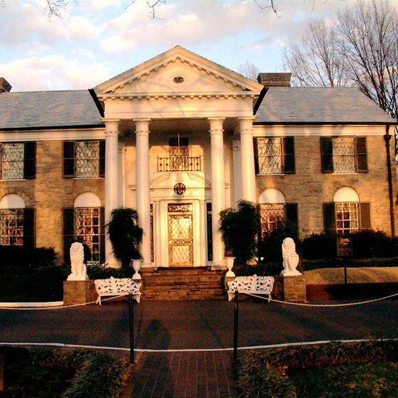 The History of Graceland in Memphis, Tennessee | USA Today