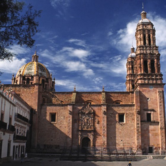 San Miguel de Allende is noted for its Spanish colonial architecture.