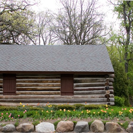 Stay in a log cabin when you visit Kentucky.