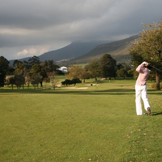 Play golf while surrounded with mountain scenery in Scranton