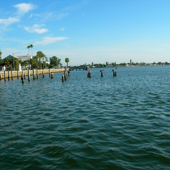 The Tampa Bay area on the Gulf Coast of Florida is home to several tennis resorts.