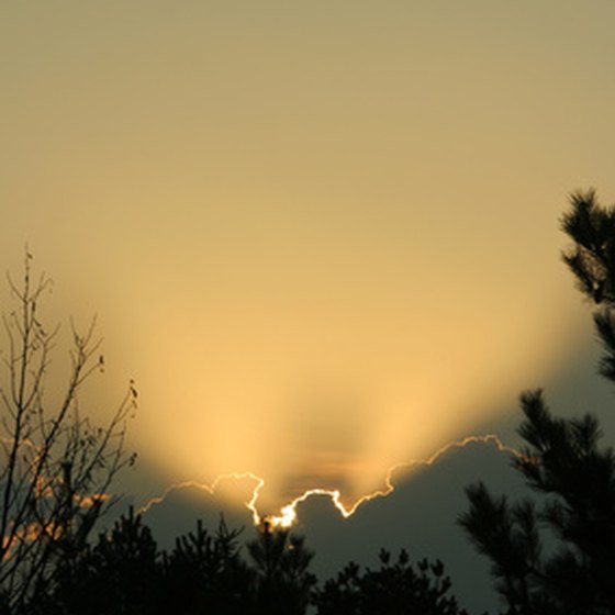 A Nebraska sunrise—the state has more than two dozen lakes for fishing and boating.