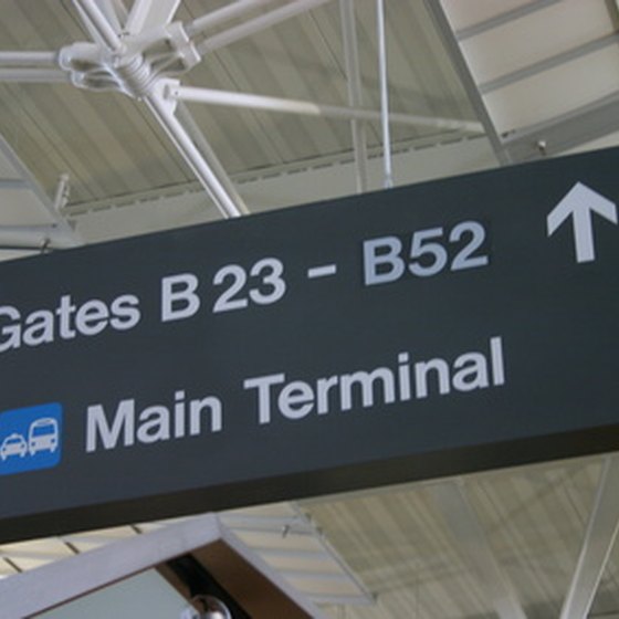 With a gate pass, you can help your child navigate the busy airport.
