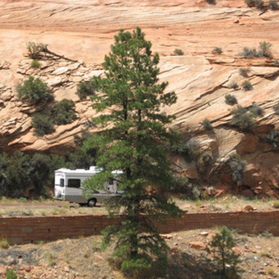 Arizona has many campgrounds that accommodate big rig recreational vehicles.