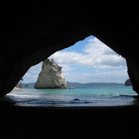 Cathedral Cove, New Zealand, is an ideal family excursion.