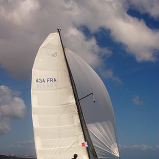 Plenty of protected ports and wind draw sailors to Connecticut.