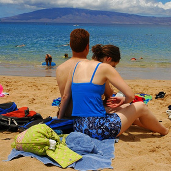 Take a romantic vacation to Maui, which provides various activities for couples to bond.