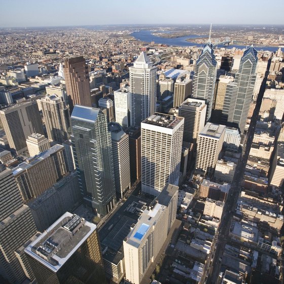 A host of primarily indoor ice rinks lie near downtown Philadelphia.