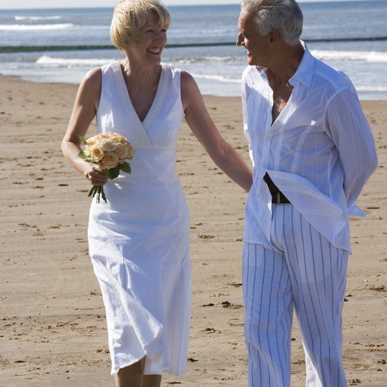Vow renewal at the beach is a special way to say you'd do it all over again.