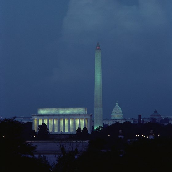 Don't miss an evening tour of the nation's monuments and memorials.