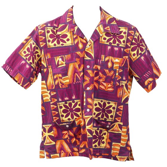 The Aloha shirt is part of casual attire at most Hawaiian resorts.