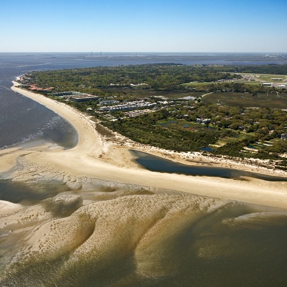 St. Simon's Island has long stretches of unspoiled beaches for kiteboarders.