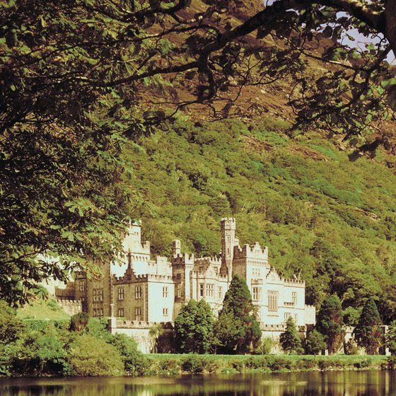 Spend a week touring the castles, countryside and cities of Ireland.