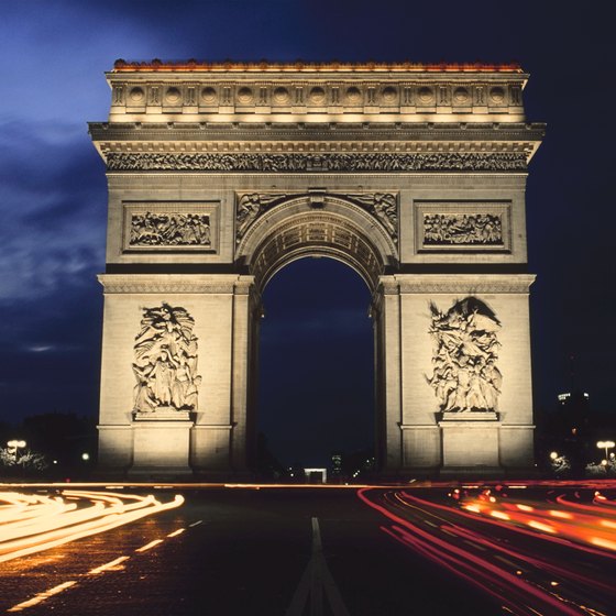 Take the underground tunnel to reach the Arc de Triomphe in the middle of a busy traffic circle.