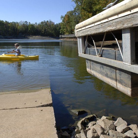 Lake Wylie, along the North Carolina-South Carolina border, provides an array of recreational activities, including kayaking.