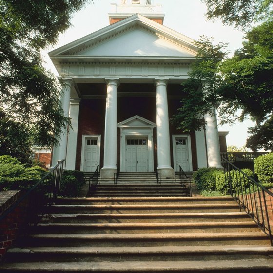 Charlottesville offers attractions for history lovers and art aficionados.
