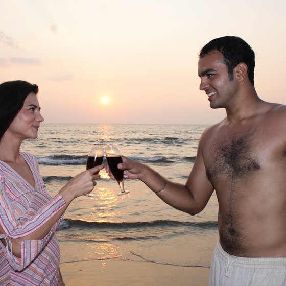 Honeymoon at the beach in an all-inclusive resort that covers expenses with one fee.