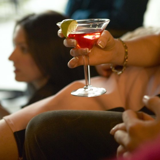 The nightlife of Palo Alto offers cocktails, dancing and dining opportunities.