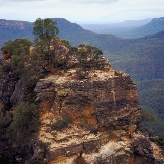 See Australia's spectacular Blue Mountains on the rail journey from Sydney to Perth.