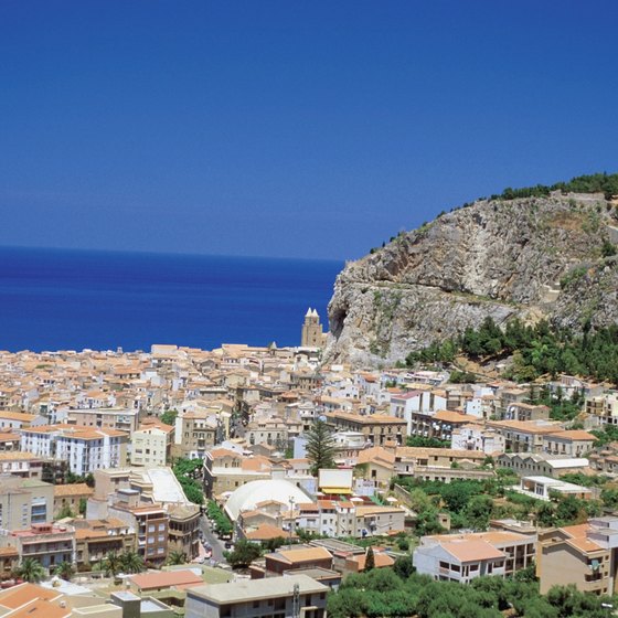 Southern European bicycle tours take in landscapes such as Sicily.