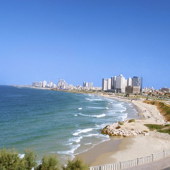 Despite a cosmopolitan atmosphere, Tel Aviv is not out of bounds for budget travelers.