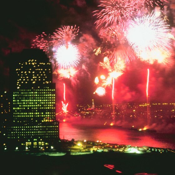 There are several good hotels for viewing the New York City Independence Day fireworks.