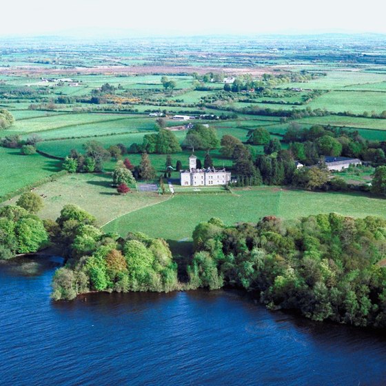 The Shannon River winds through the Irish countryside.