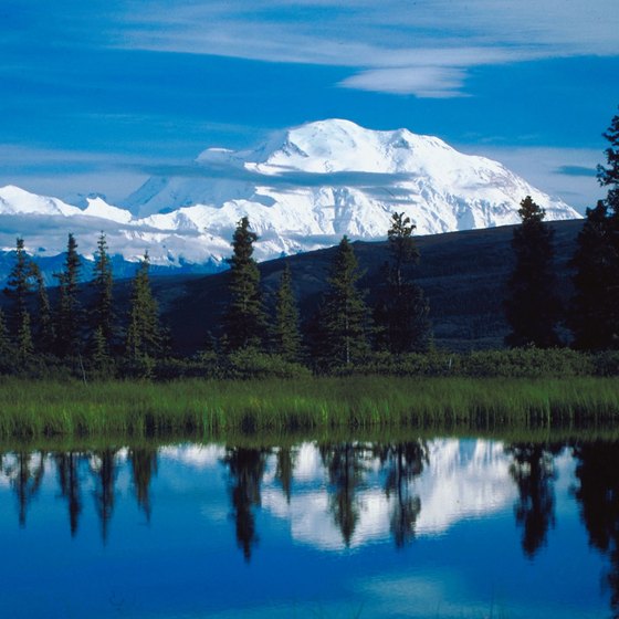 Denali State Park offers lakes and stunning views of Mount McKinley.
