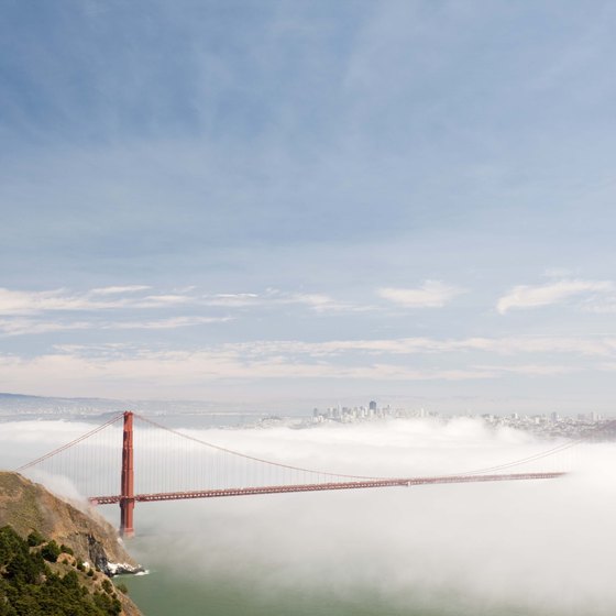 San Francisco is a romantic getaway for couples.