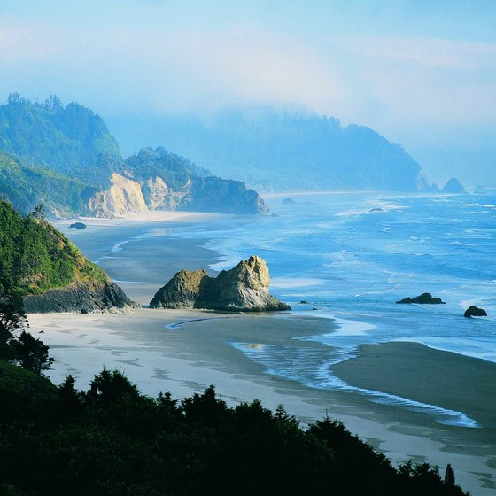 The Best Beaches for Agate Hunting Around Depoe Bay, Oregon