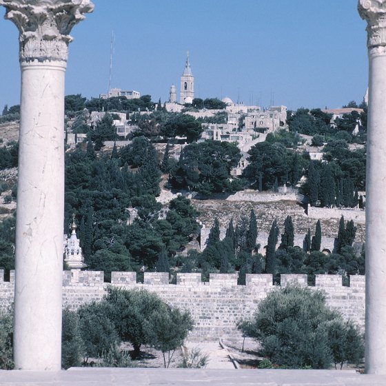 Many Jerusalem tours include a visit to the Garden of Gethsemene.