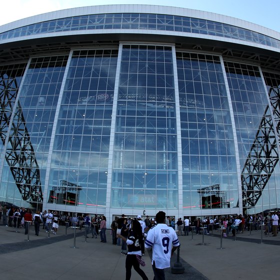 The Dallas Cowboys' glitzy new stadium can be part of a family-friendly tour.