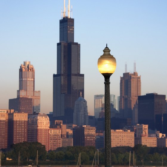 Many attractions are in close proximity to Chicago.