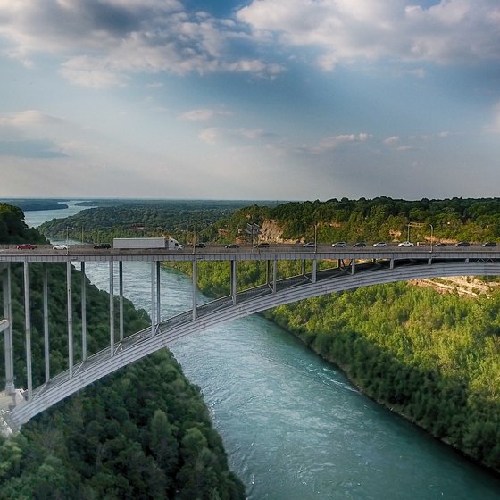 United States Government Guidelines for Crossing the Canadian Border