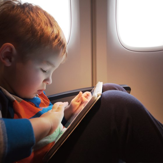 child travelling on plane alone