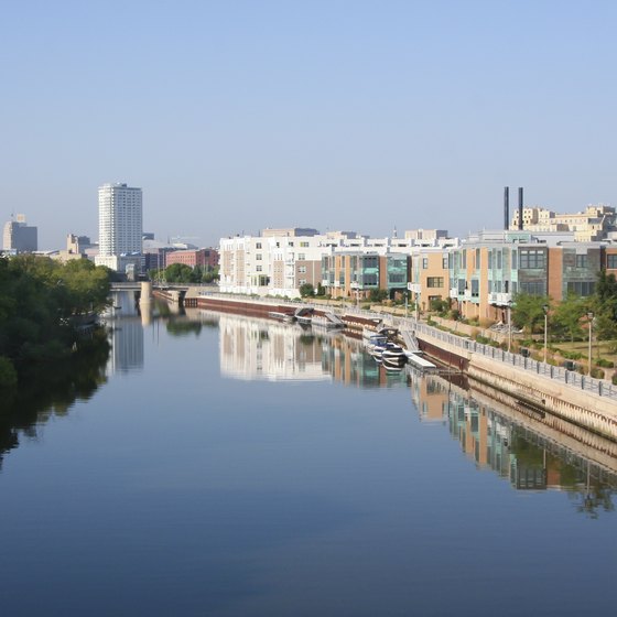 Brewery Boat Tours on the Milwaukee River