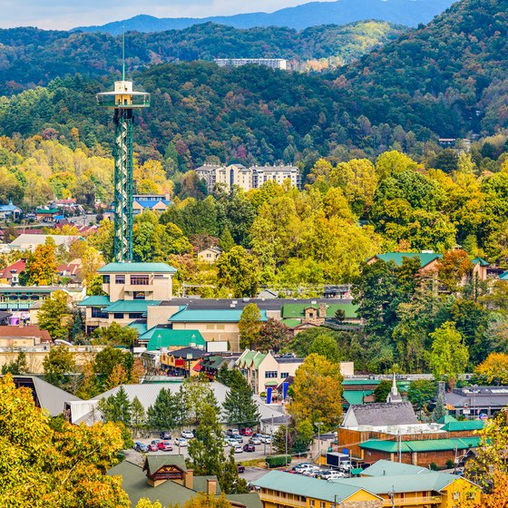 The Best Places to Stay to Watch the Ball Drop in Gatlinburg, TN USA