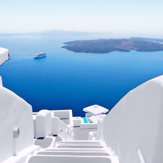 The Best Time to Cruise the Greek Islands