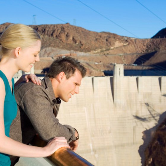 Take a tour at the nearby Hoover Dam.
