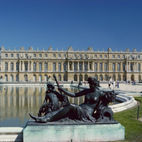 The Louvre is just one Paris attraction best visited alone.