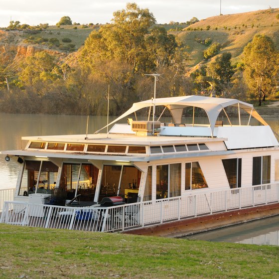 River Houseboats in Alabama